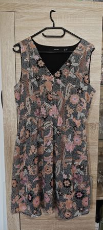 Robe VERO MODA imprimé floral taille M bon état