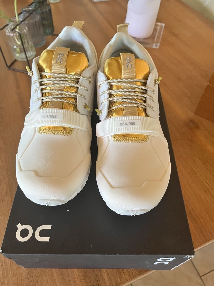 On Scarpe da uomo: On Cloud Edge Moon Limited Edition moon landing – Nuovo e nell'imballaggio originale da Oberhasli venduto da coffie 4