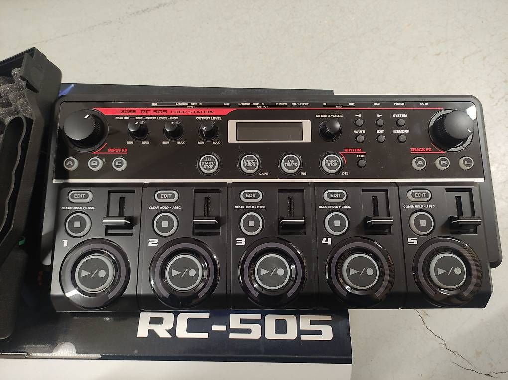 Boss Strumenti musicali: Boss RC-505 Loop Station inkl. Mikrofon – Usato da Neunkirch venduto da nic_gz9j 2