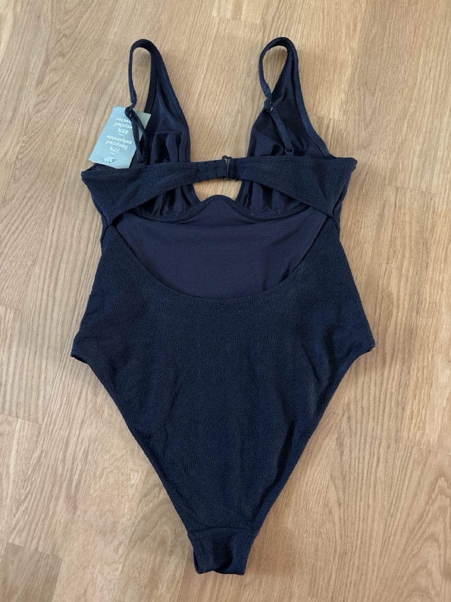 H&M Costumi da bagno & Bikini: Schwarzer Badeanzug H&M Gr. 40 neu – Nuovo e nell'imballaggio originale da Rünenberg venduto da ZwergLi100 2