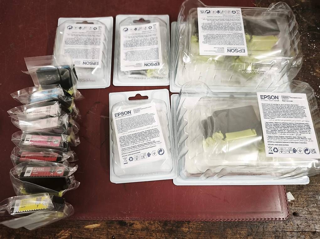 Epson Druckerpatronen & Toner: Epson Tintenpatronen – Gebraucht aus Gerlafingen von Scooby1 1
