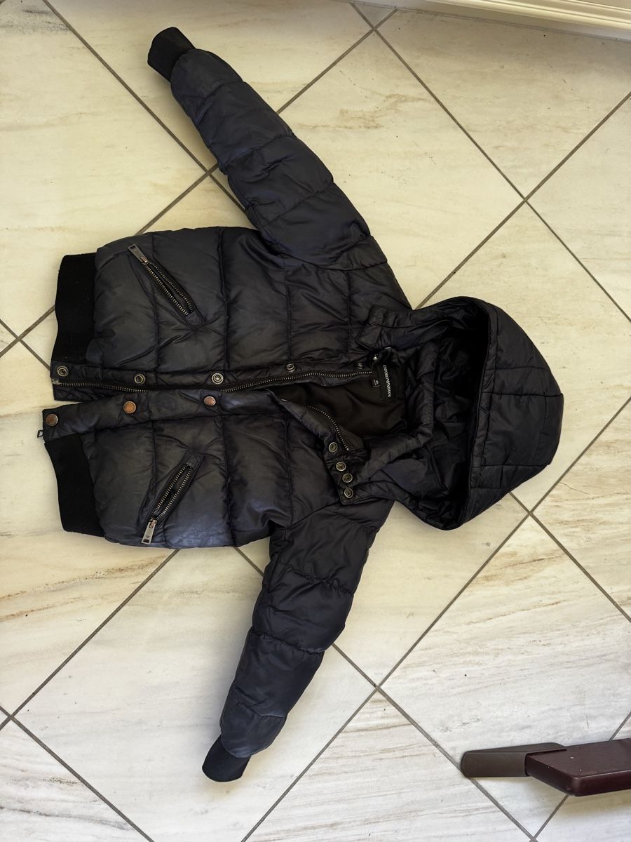 Armani Giacche & Cappotti: Armani Kinder Daunen Jacke – Usato da Zürich venduto da Nightfury006