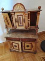 Antikes Miniaturen-Buffet mit Besteck, restaurationsbedürfti