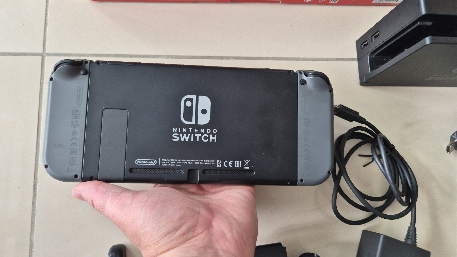 Nintendo Console: Nintendo Switch Grau 3011 – Usato da Münchenbuchsee venduto da MV_Solutions 3