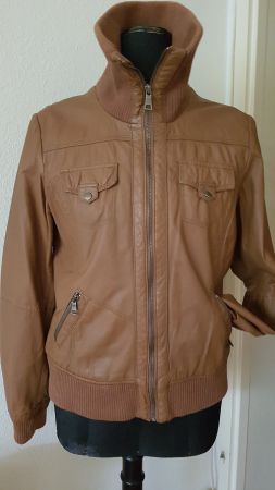 Haselnussbraune Leder Jacke   Grösse  44  NEU