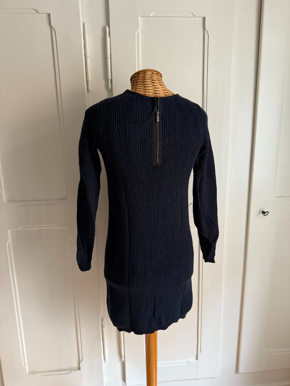 Bershka Pulls & Sweat-shirts: BERSHKA - Longpullover dunkelblau S – D'occasion à Zürich par Diazaio 2