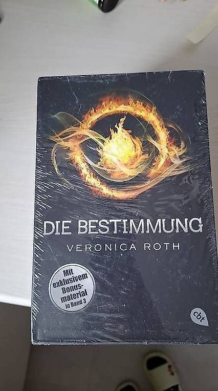 Libri: Die Bestimmung Trilogie – Nuovo e nell'imballaggio originale da Aefligen venduto da helinae90 1