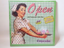 50's Retro Bild OPEN mit Beleuchtung Cupcake Pin-Up