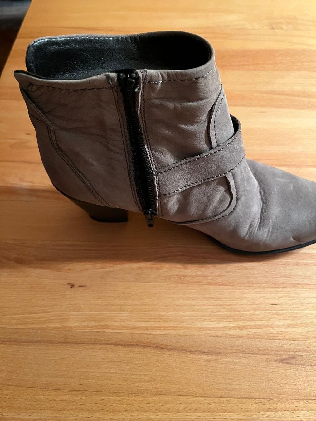 Tamaris Scarpe da donna: Tamaris Stiefeletten Gr. 40 – Usato da Roggwil BE venduto da Konda 1