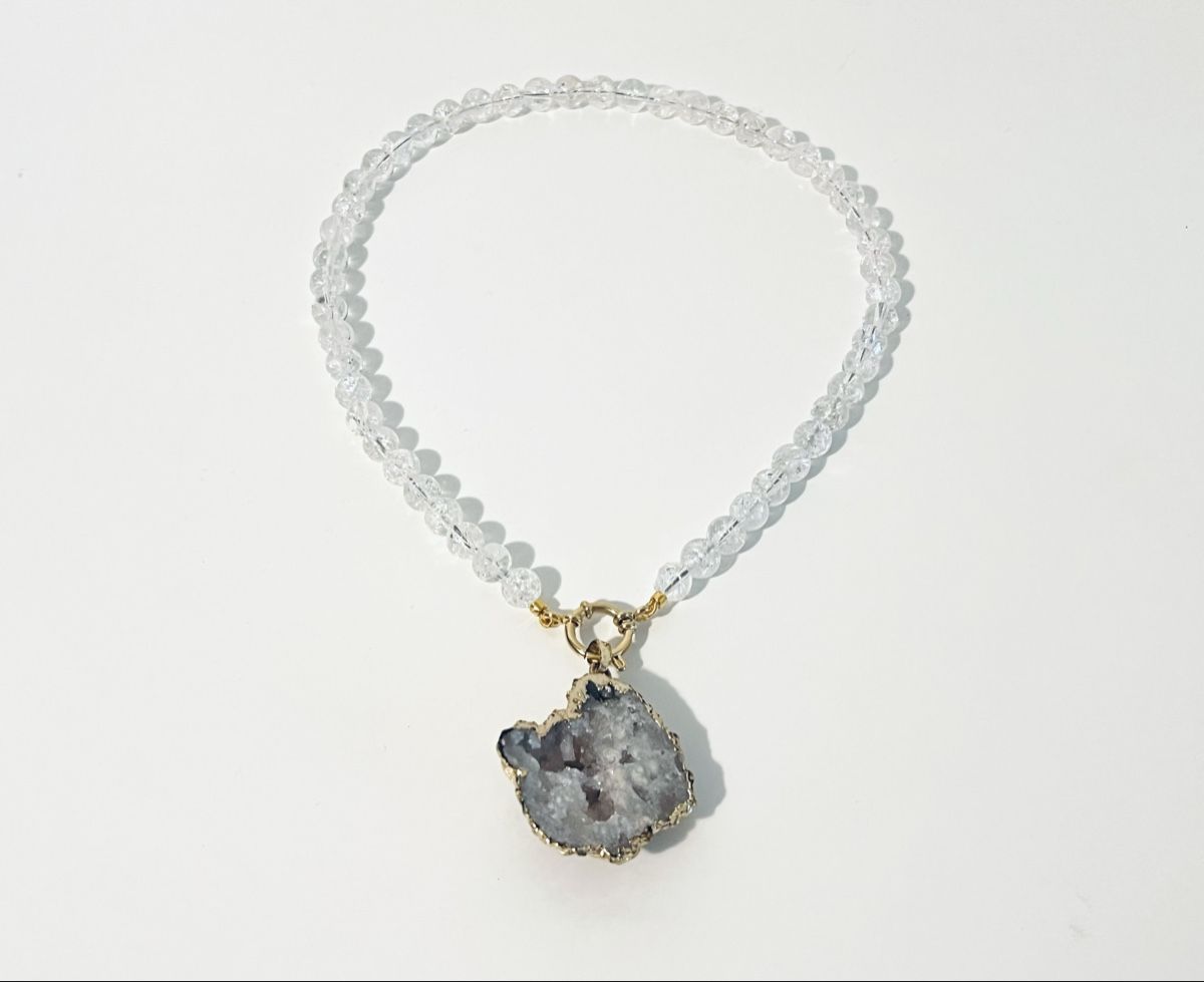 Catenine: Rock Crystal & Geode Pendant Necklace – Nuovo e nell'imballaggio originale da Rüschlikon venduto da ThereseJewelryDesign 2