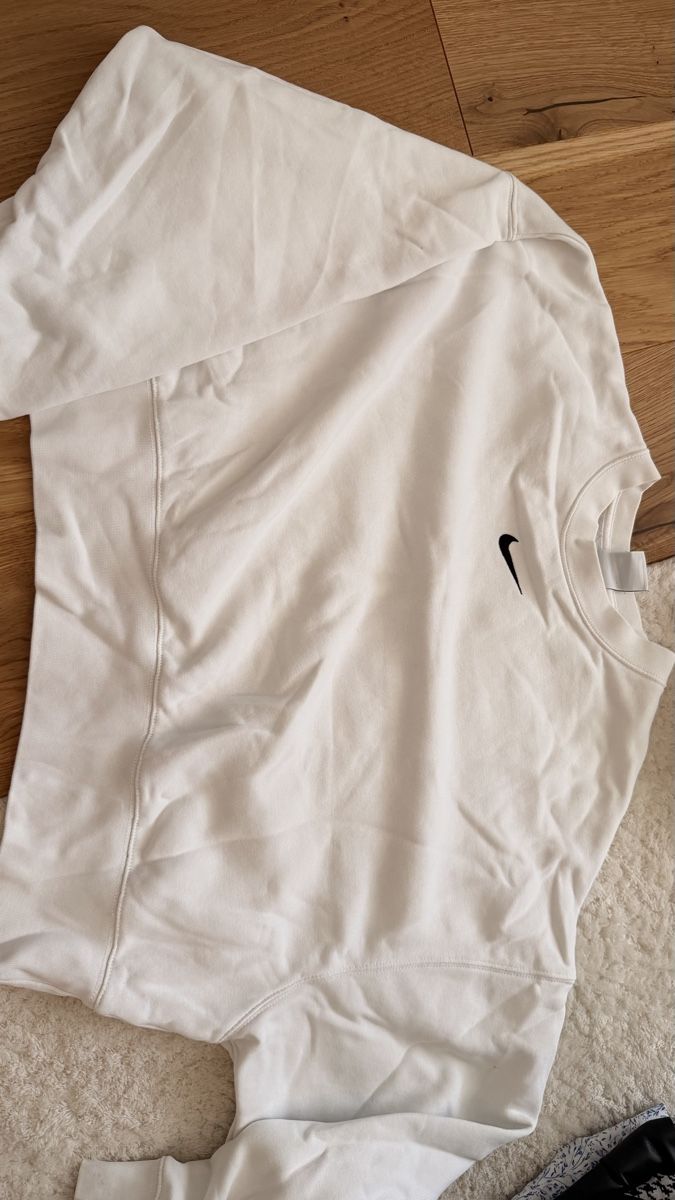 Maglioni & Felpe: 6 Pullover zu verkaufen, Grösse S-M – Usato da Nidau venduto da nin_5gk2