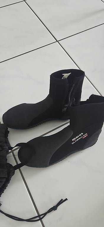 Chaussures hommes: Tauchschuhe Gr. 40/41 – D'occasion à Emmenbrücke par Fla3981 2