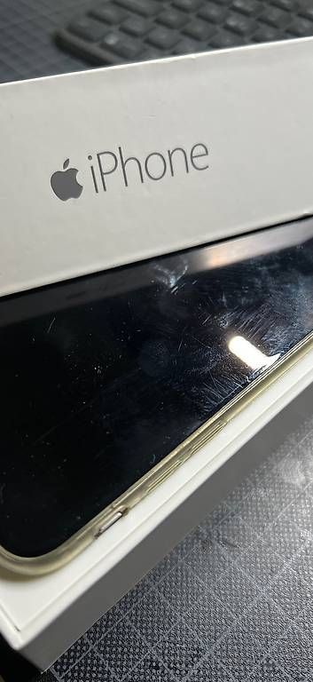 Portables: iPhone 6 – D'occasion à St.Gallen par Zeal 2