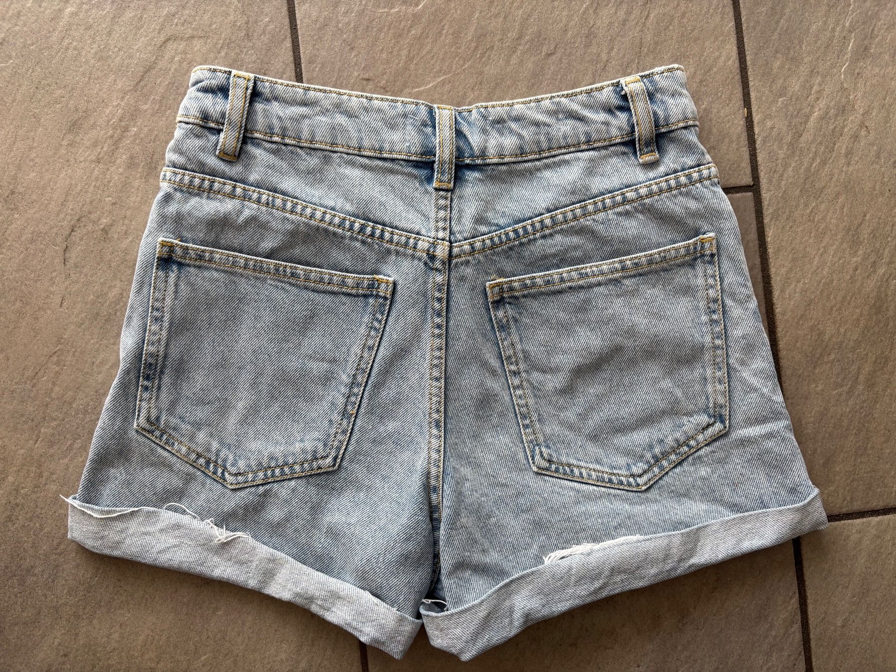 Mango Jeans: Mango Shorts Bermuda, Denim, Gr. 32 – Usato da Sins venduto da sinserin 2
