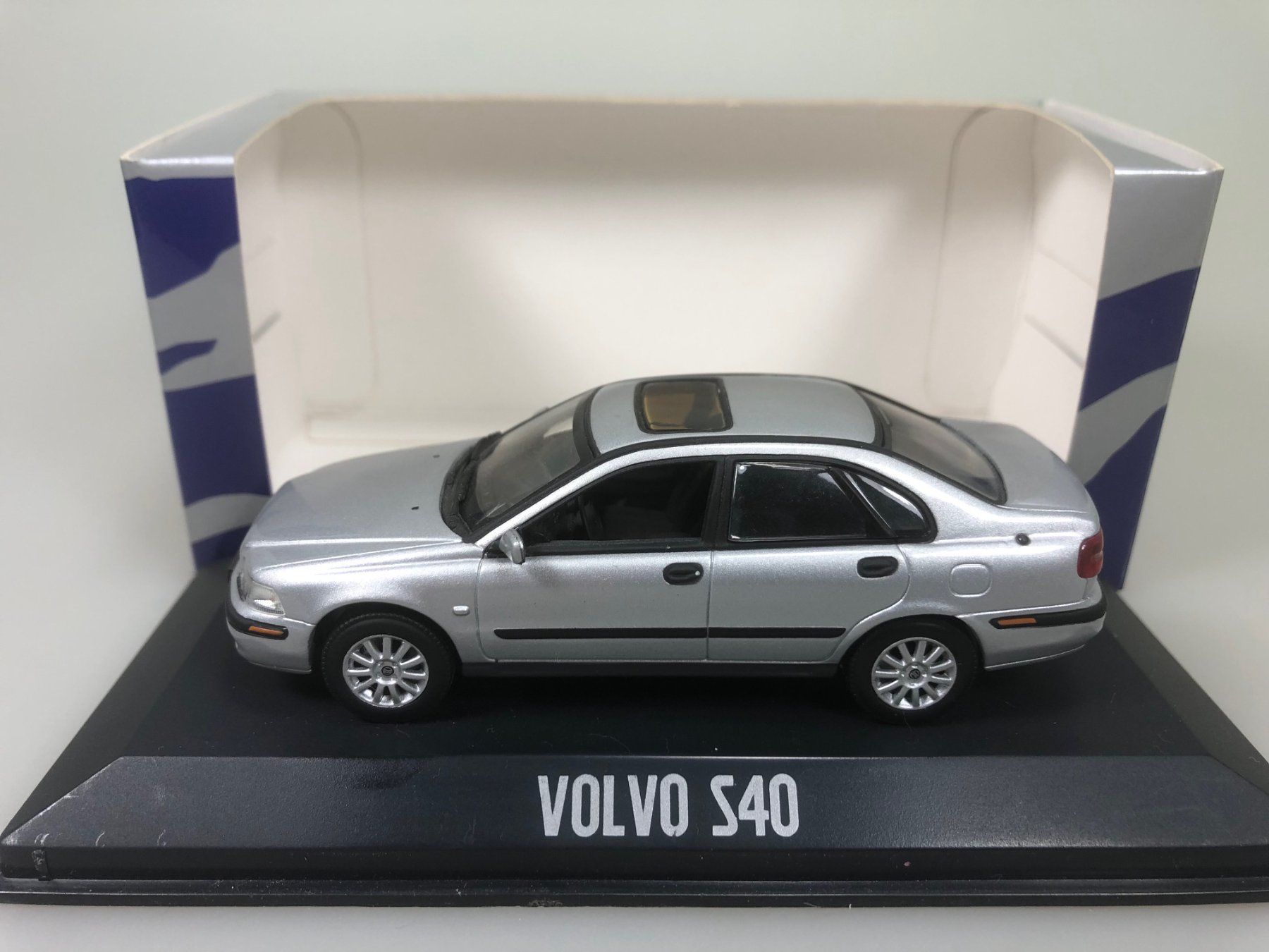Volvo Modellini d'auto: Volvo S40 - Minichamps - 1:43 – Usato da Widen venduto da Himan 2