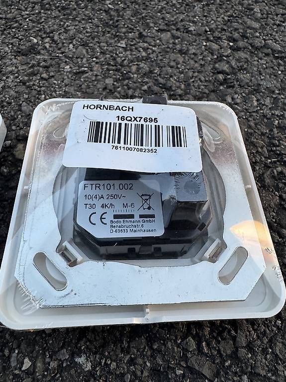 Schalter: UP Raumthermostat 230V – Gebraucht aus Cham von Andrin_21 2
