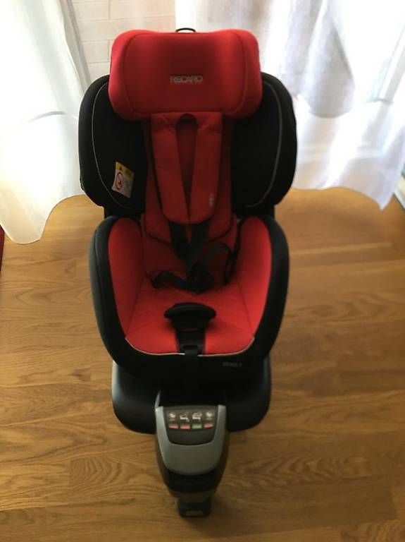 Recaro Auto-Kindersitze: Recaro Zero.1 Kindersitz  Rot – Gebraucht aus Bülach von Wallis016