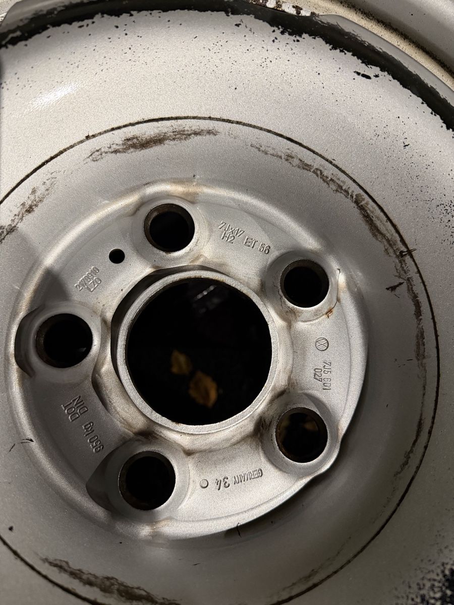 Pneus & Roues: Vw t5 t6  – D'occasion à Schaffhausen par Adr.46 1