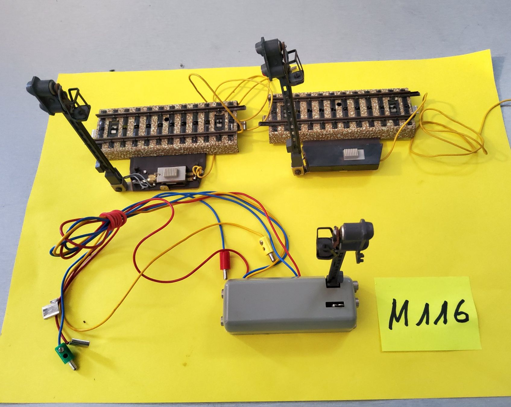Märklin Modelleisenbahnen: 3 Märklin Lichtsignale H0 – Gebraucht aus Grüningen von VENOM59