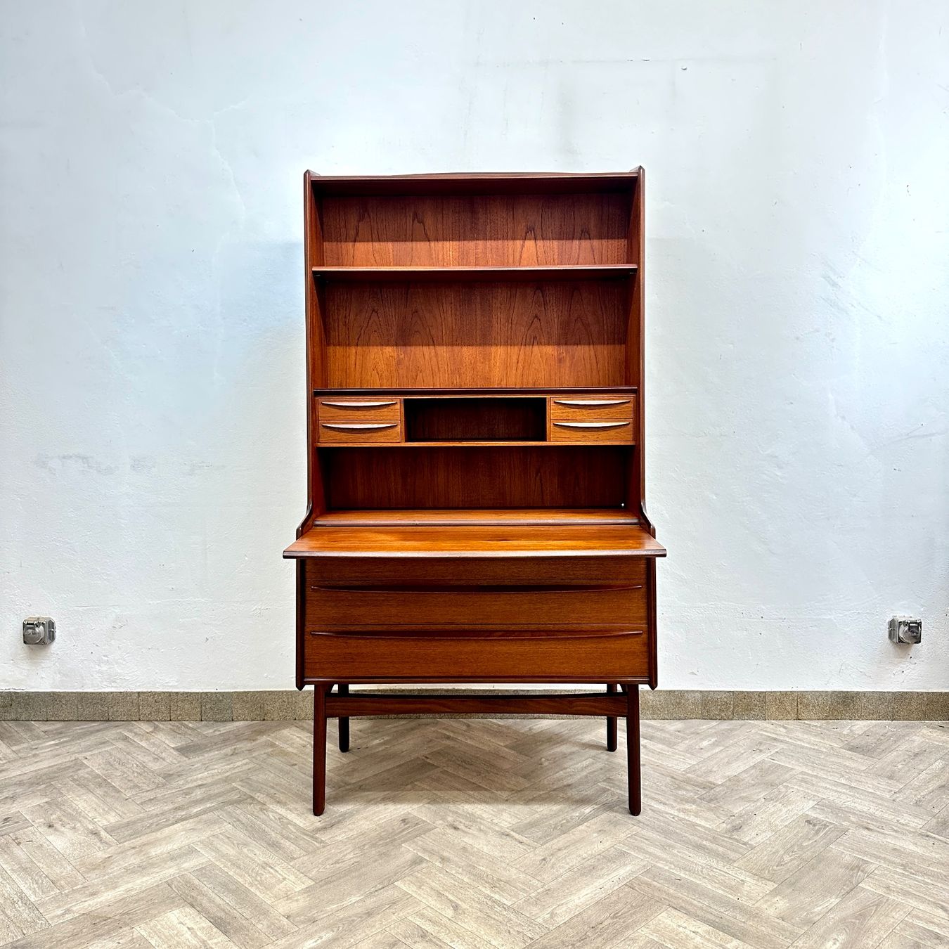 Cassettiere: Mid Century danish teak Highboard / Secretary – Usato da basel venduto da vintory.ch 3