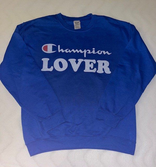 Pullover & Sweatshirts: Champion Lover Sweatshirt (Bootleg) – Gebraucht aus Flawil von bridge28