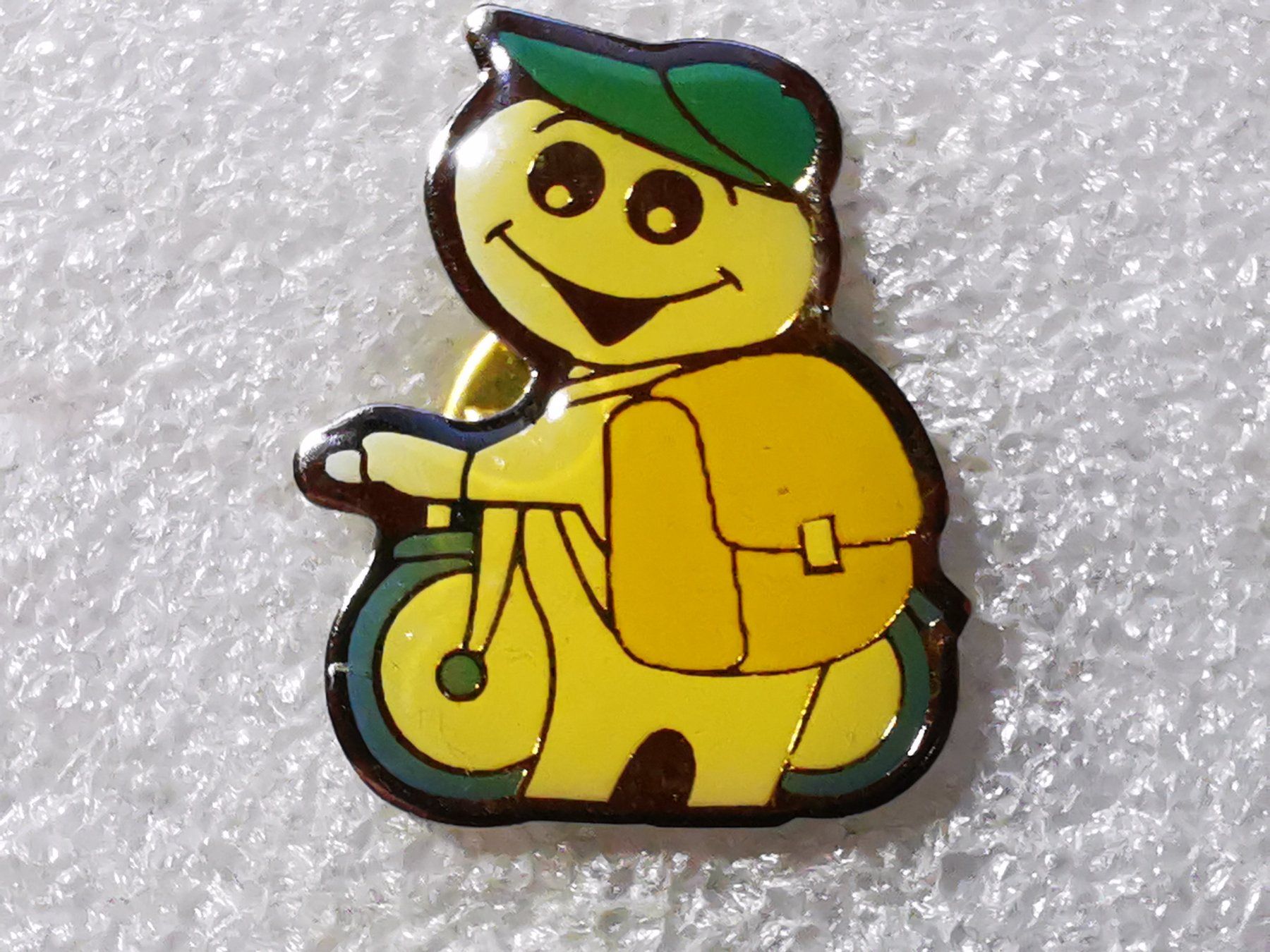 Placchette & Badge: Ansteckpin 41: Maga Bio – Usato da Oppligen venduto da Pin-Fall-Shop