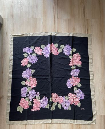 foulard von ZENITH 100% Soie / SVP lisez bien le texte
