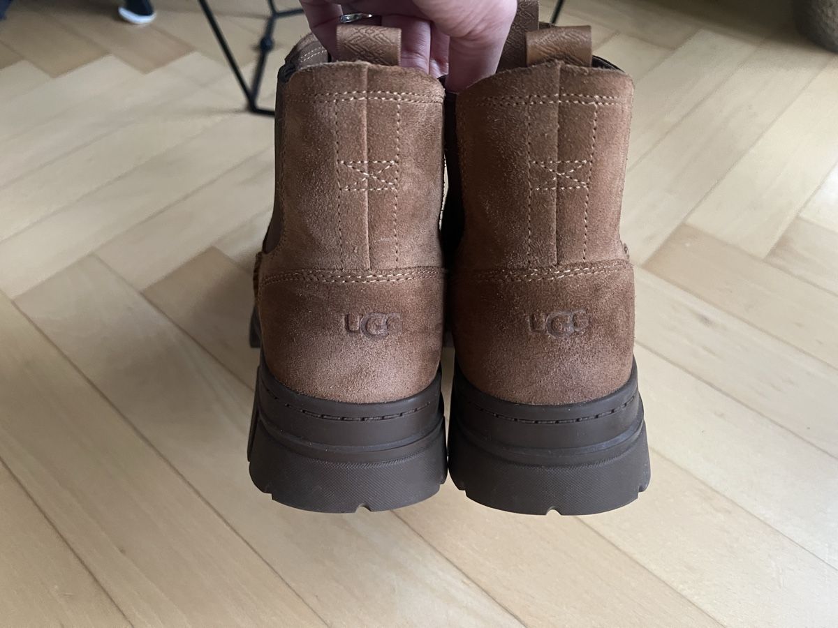 Ugg Herrenschuhe: UGG Brown Suede Chelsea Boots - Size 44- Fall Ready! – Neu (gemäss Beschreibung) aus Zürich von tra_wl8x 3