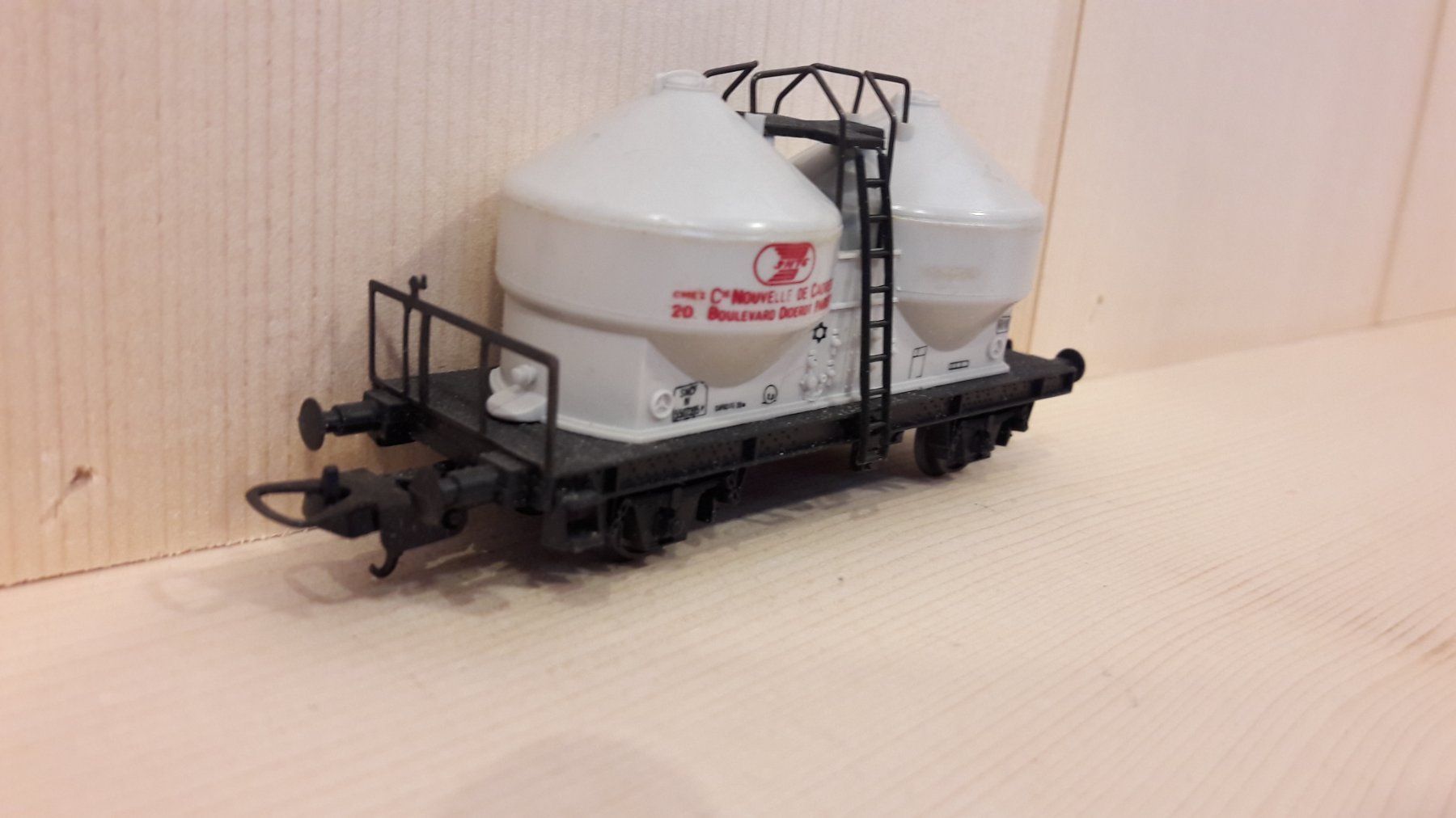 Lima Modellini di ferrovie: Lima HO DC : SNCF wagon silo "SMTS" – Usato da Buttes venduto da Cafe2005 3