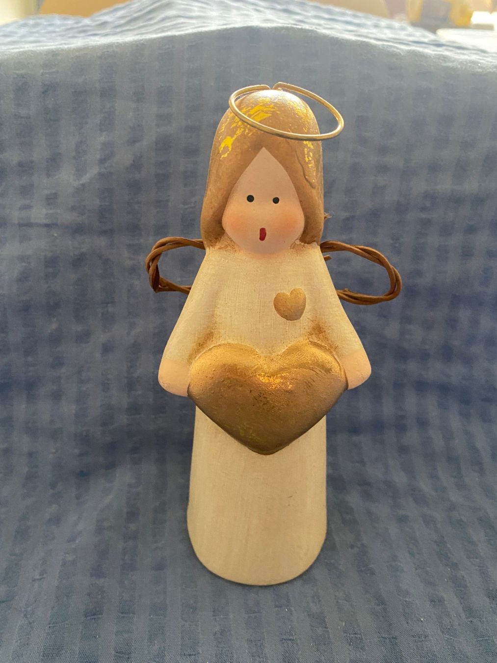 Figurines: Engel mit Herz Höhe ca 15cm – D'occasion à Allenwinden par Obalu 1