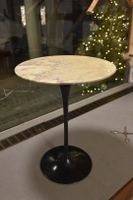 Original Knoll Saarinen Tulip Couchtisch aus Marmor