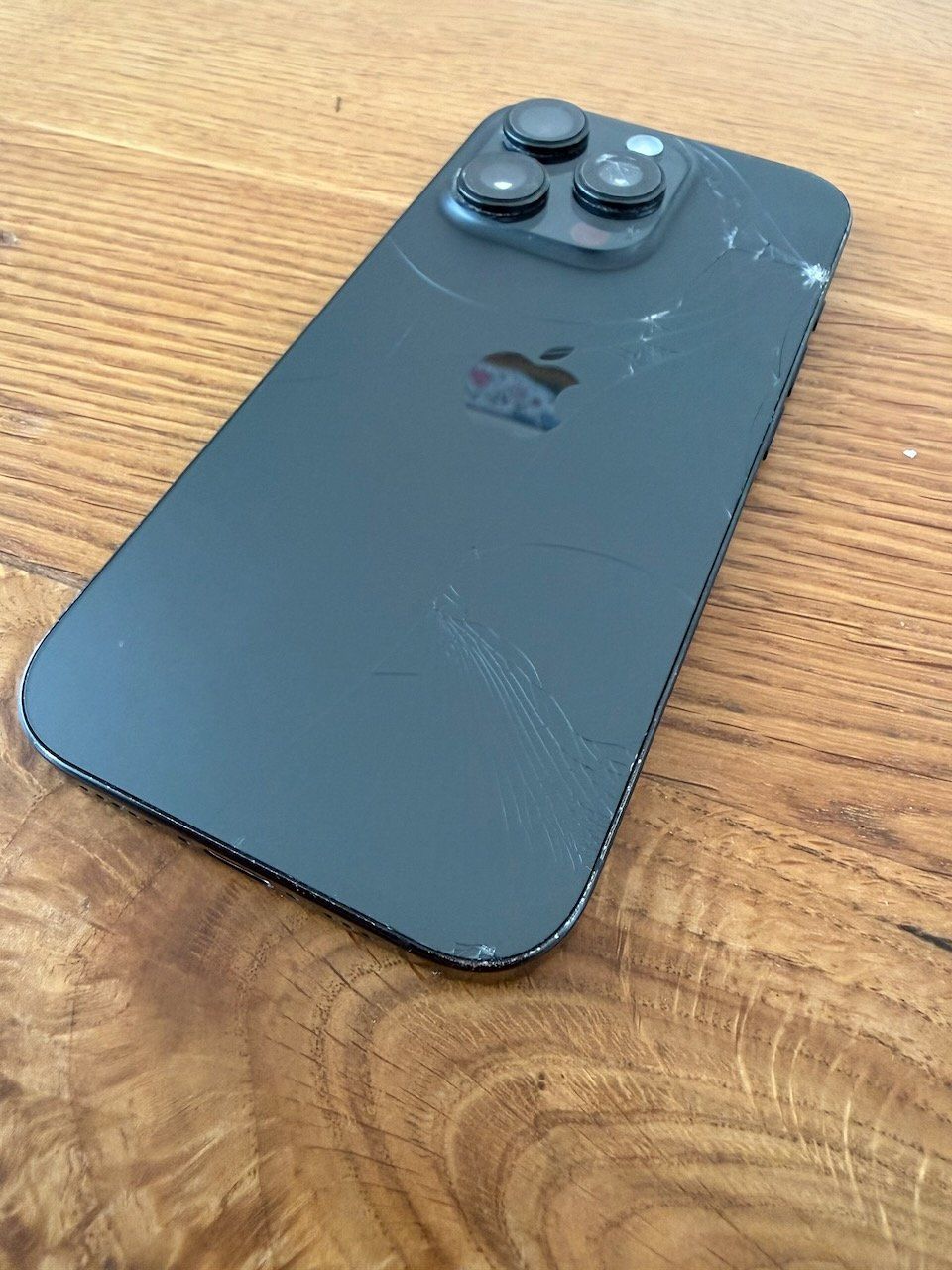 Apple Handys / Smartphones: iPhone 16 Pro 128GB ab CHF 1.– | Frontscheibe & Rückscheibe – Gebraucht aus Egg b. Zürich von dell1503 4