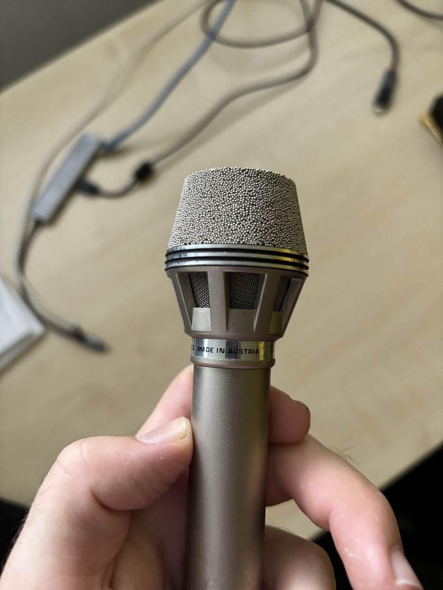 Akg Microfoni: AKG D190c Mikrofon Mit DIN Stecker – Usato da Oberkirch LU venduto da mri_8qpz 1