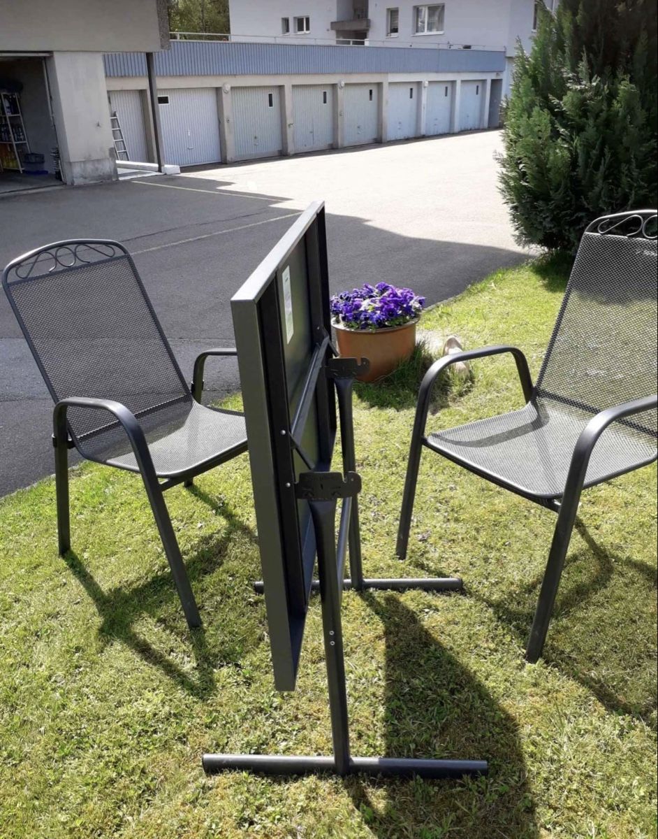 Schaffner Tavoli: Gartentisch Metall Anthrazit 100/65 cm Gebraucht – Usato da St .Gallen venduto da Zikou_M_A_M 1