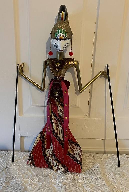 Bambole: Wunderschöne Wayang Golek Stabpuppe aus Java ( Top Zustand) – Usato da Jenaz venduto da inf_zbx8