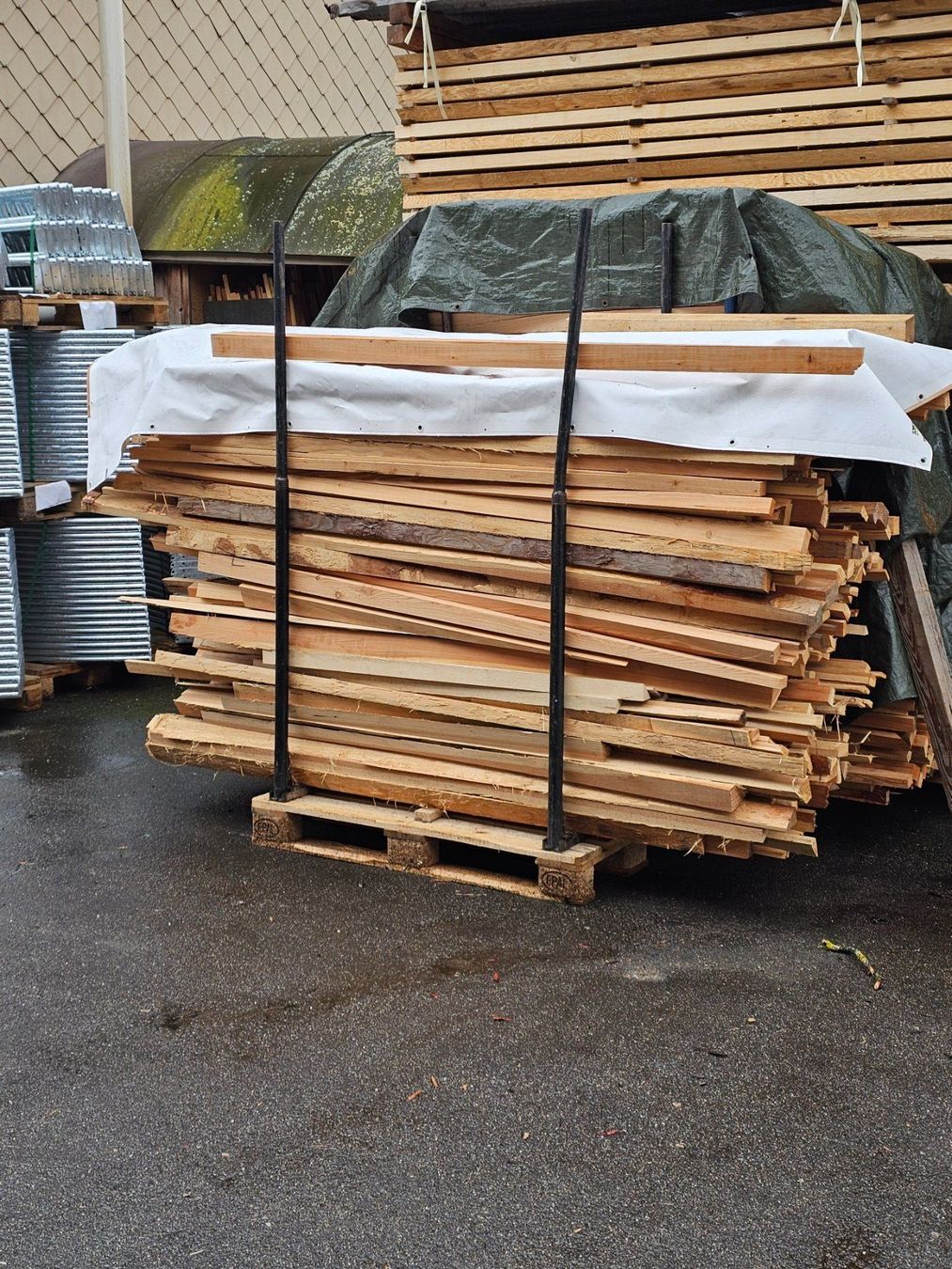 Articles en bois: Brennholz oder zum Werken, sofort verfügbar – D'occasion à Sulgen par E_Dreier