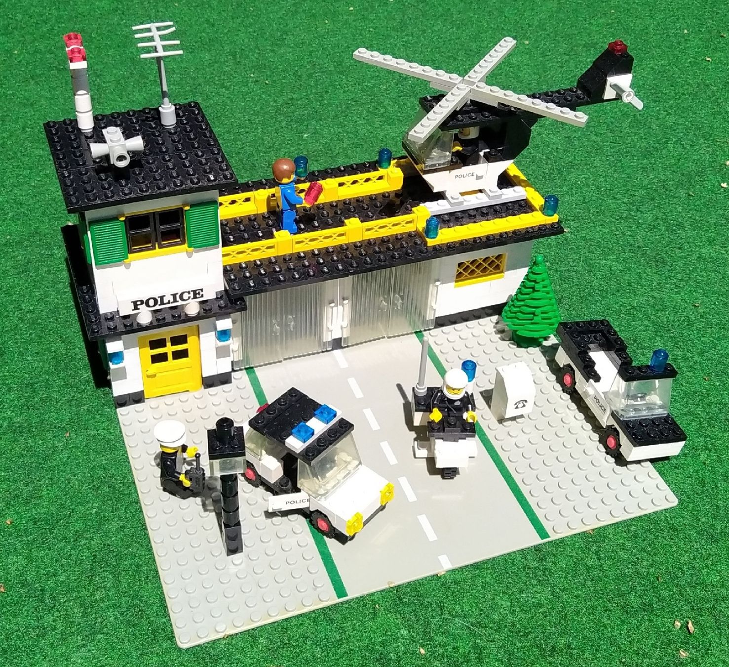Lego Spielzeuge: Lego Polizeistation 1979 – Gebraucht aus Langendorf von Laslo4 8