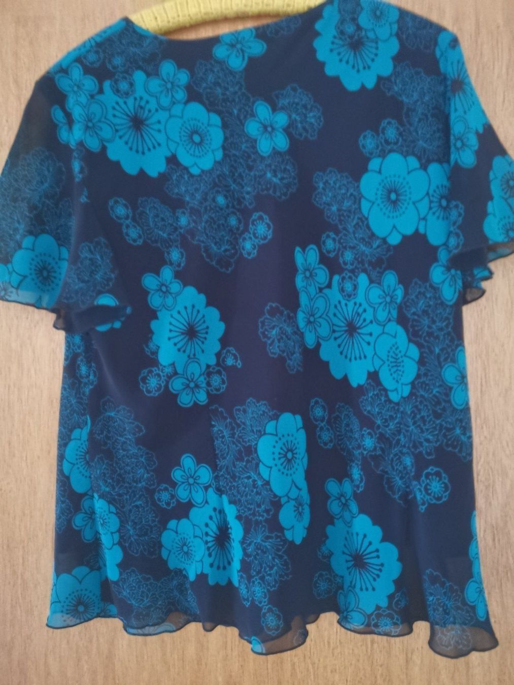 Camicette: Blouse de dame à manches courtes – Usato da Courtepin venduto da Fin_dj7p 3