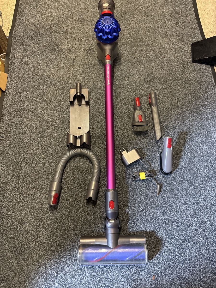 Dyson Aspirapolveri & Accessori: Dyson v7 Motorhead – Usato da Landquart venduto da Nnf007