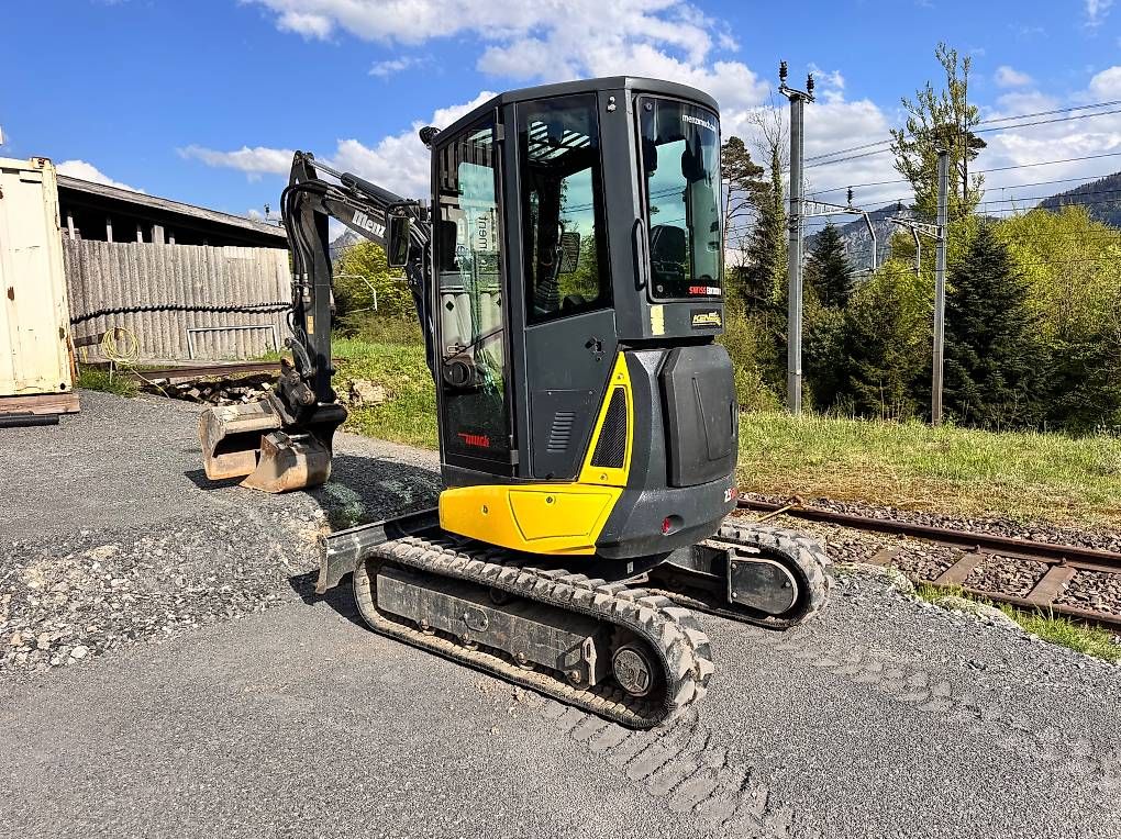 Menzi Muck Escavatori: Menzi 25sa – Usato da Steinen venduto da FIN 2