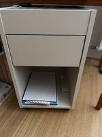 Schubladenelement mit schlichtem Design