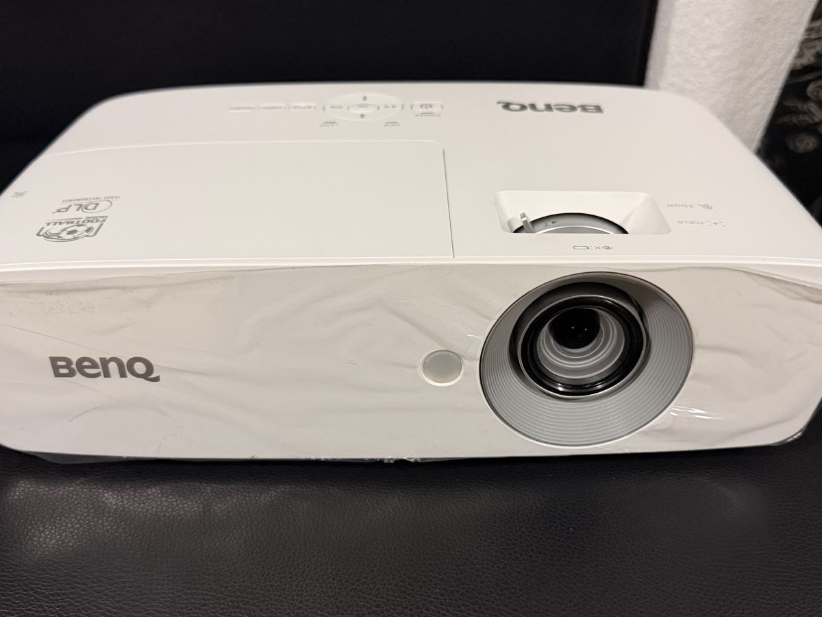 BenQ Proiettori: Benq TH683 – Nuovo (secondo la descrizione) da Avenches venduto da ram_8p2p