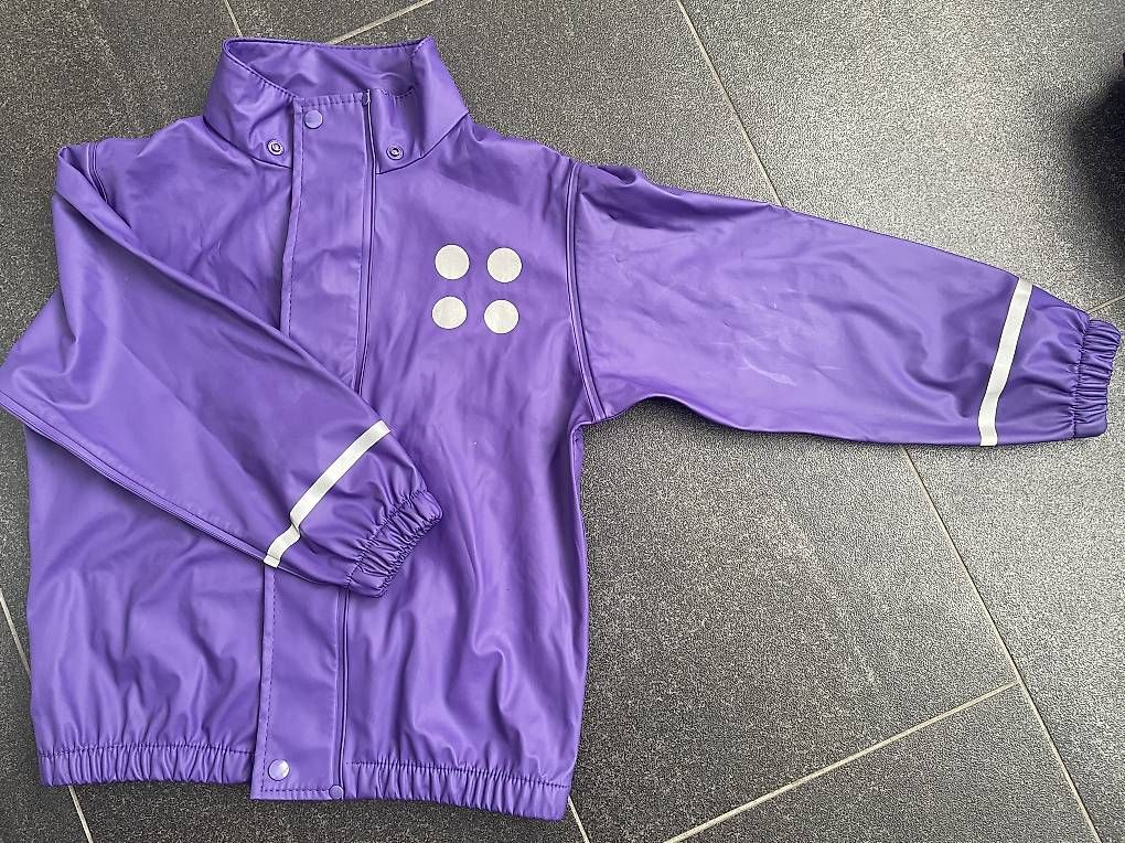 Jacken: Regenjacke – Gebraucht aus Münchenbuchsee von Principessa84