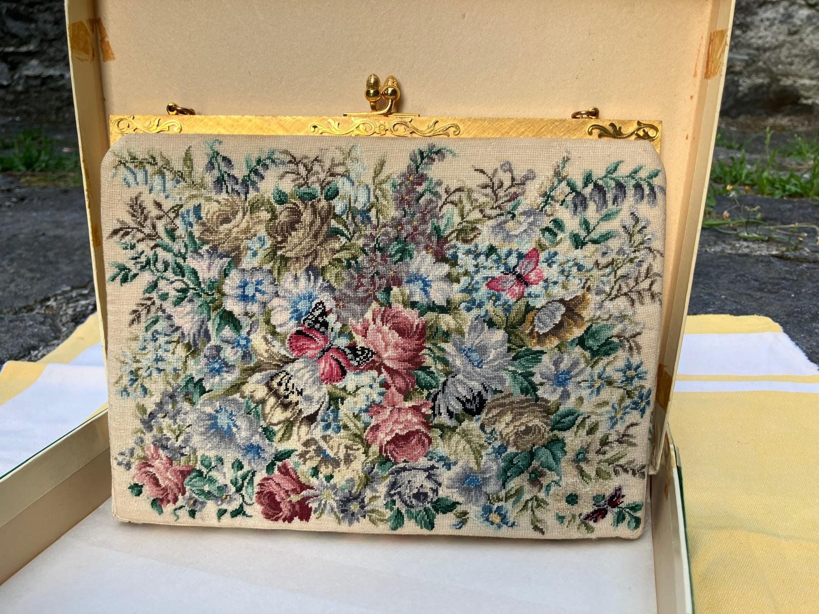 Borse da donna: Vintage Clutch Bag – Usato da Monte Carasso venduto da arn_dime 4