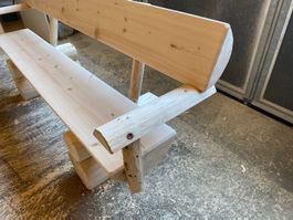 Sitzbänke aus Rundholz, Länge nach Kundenwunsch