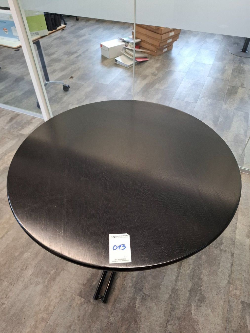 Tavoli: 013 Runder Tisch 106cm Durchmesser – Usato da Derendingen venduto da Meisterstuecke
