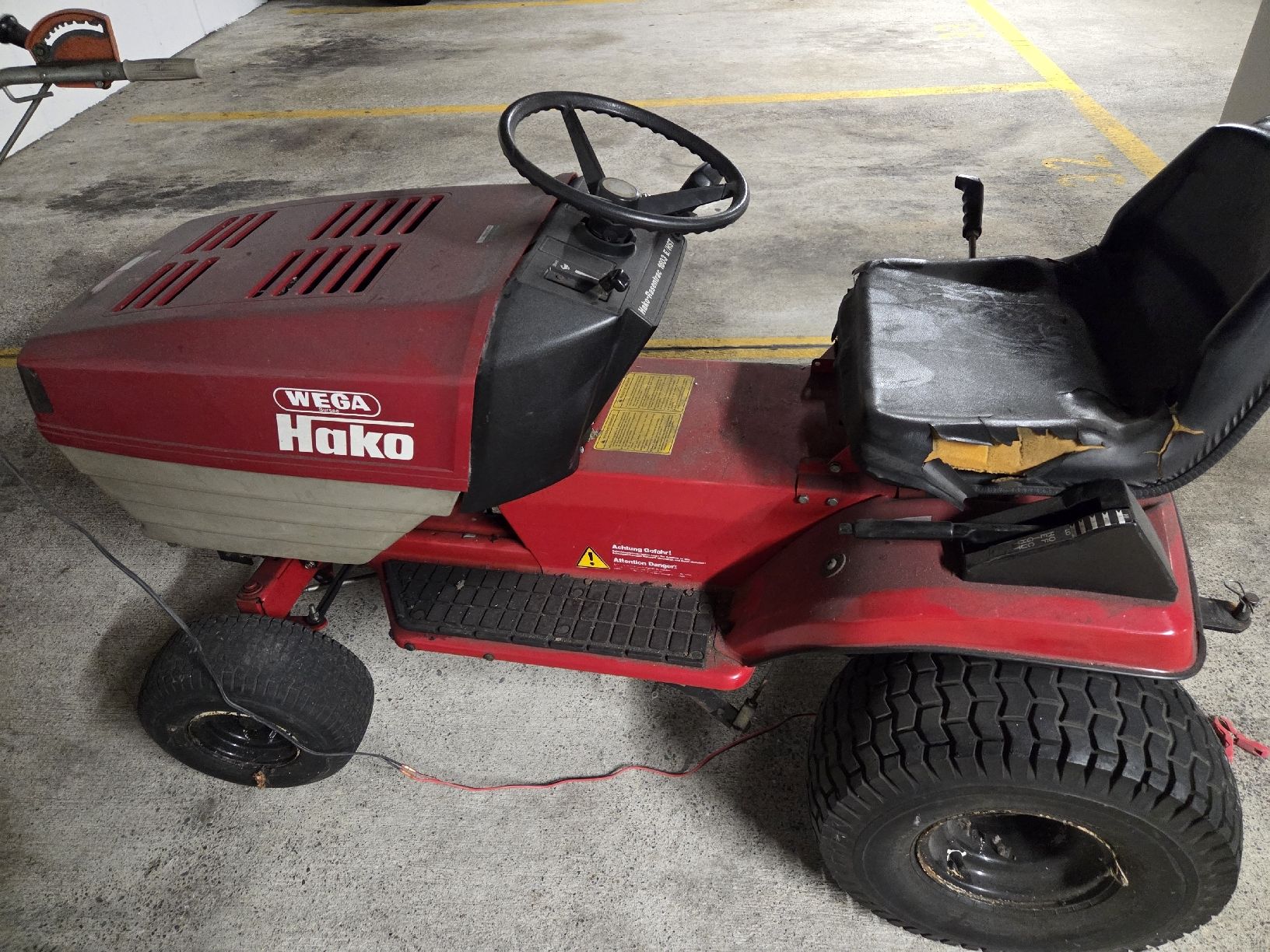 Tagliaerba: Traktor Rasenmäher – Usato da Uster venduto da Bucher20 4