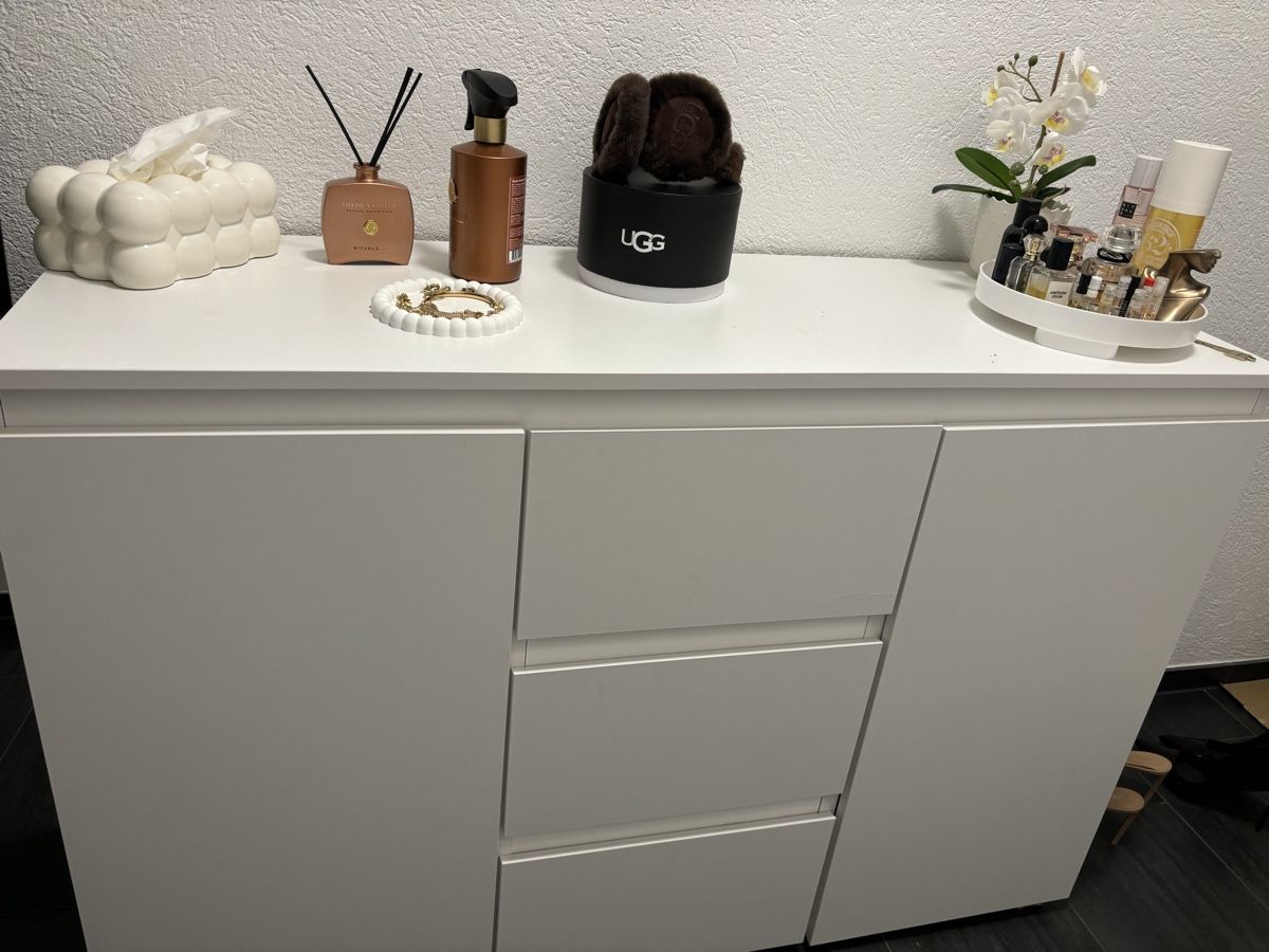 Kommoden: Kommode – Gebraucht aus Olten von  1