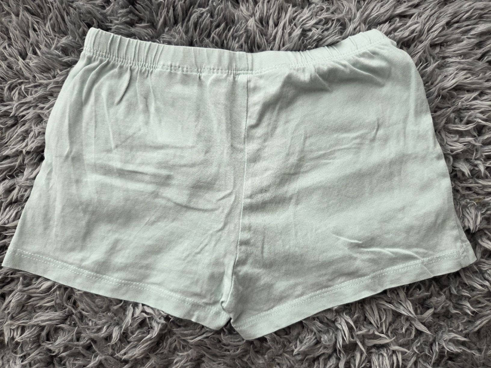 H&M Pantaloni: H&M Mädchen Shorts mintgrün Grösse 110  – Usato da Hüntwangen venduto da ManuM2014 1
