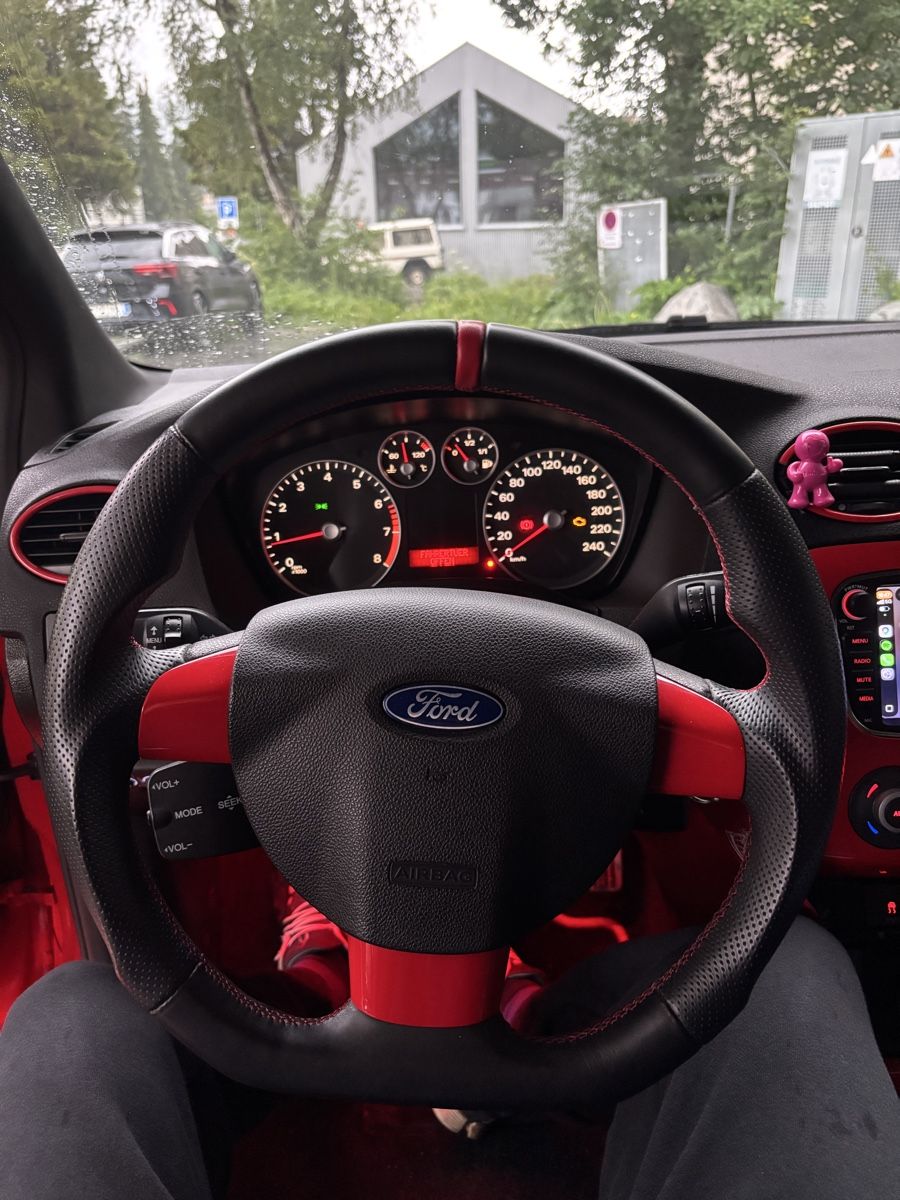 Ford Autos: Ford Focus ST Kombi – D'occasion à Champfèr par MangoMangi 6